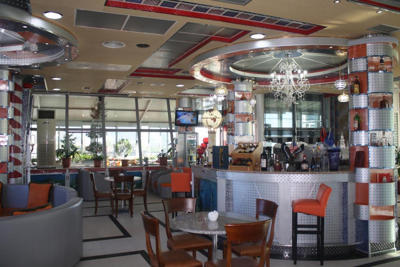 Hotel Bar Restaurant America Kukes Экстерьер фото