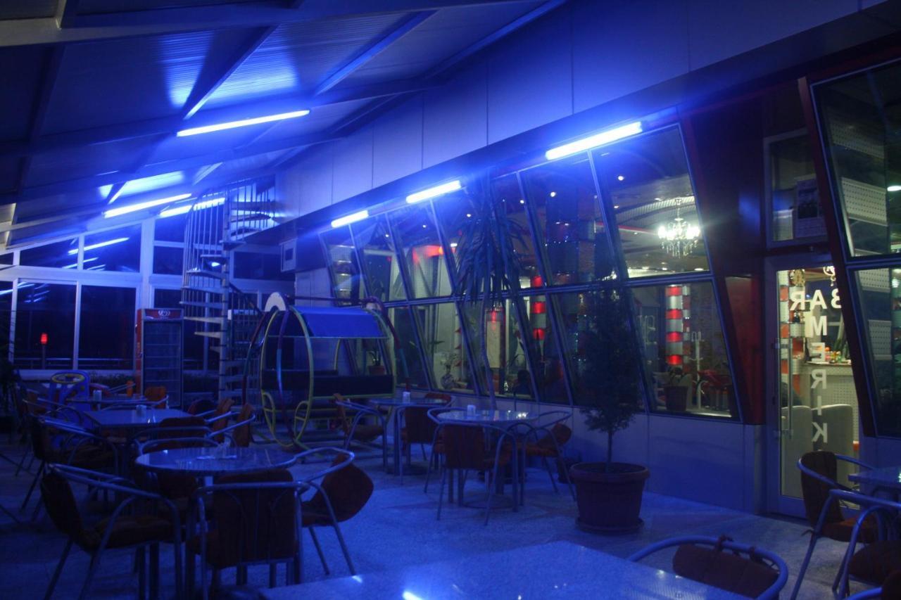 Hotel Bar Restaurant America Kukes Экстерьер фото