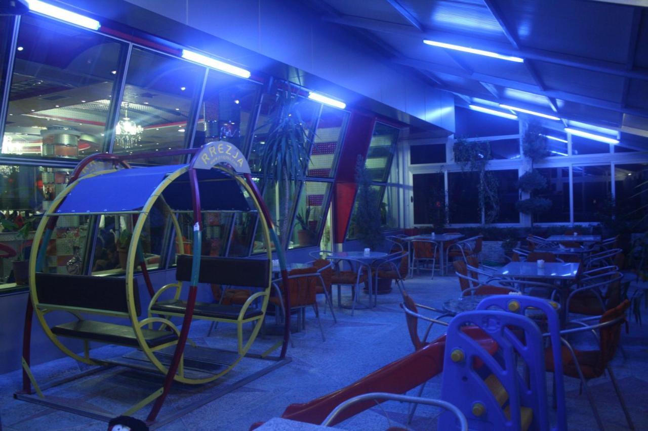 Hotel Bar Restaurant America Kukes Экстерьер фото